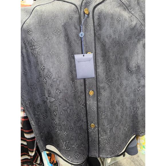 Louis Vuitton Black Embossed Monogram Logo Baseball Shirt Short Sleeve Button L - Picture 5 of 16